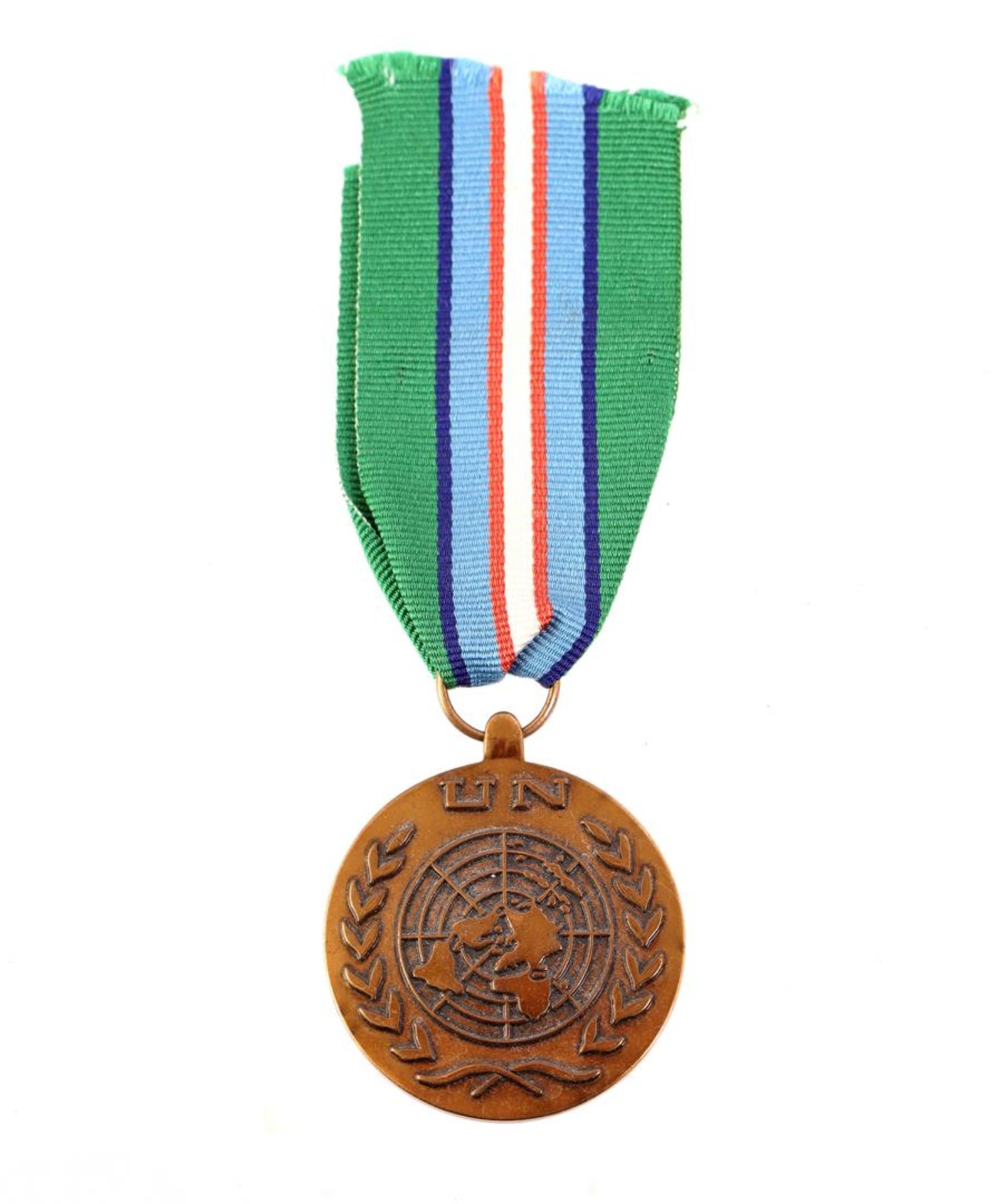 Rare medal with original ribbon, conflict Cambodia NATO-UNTAC 1992-1993