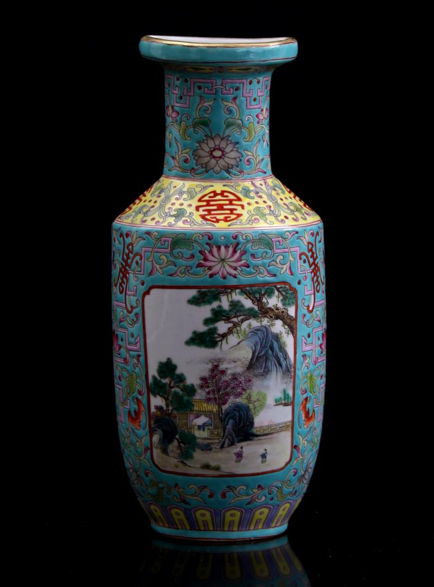 Porcelain wall vase, China ca.1900, 24.5 cm high