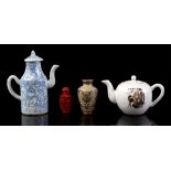 2 Asian porcelain teapots and odeur flacon