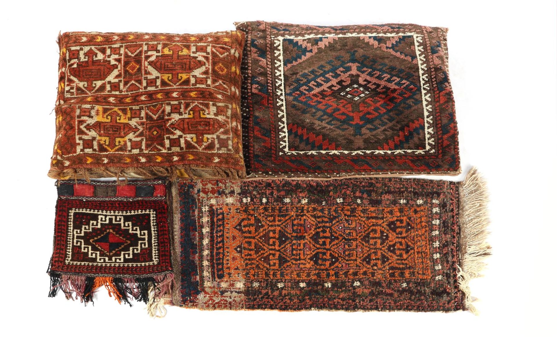 2 hand-knotted pillows