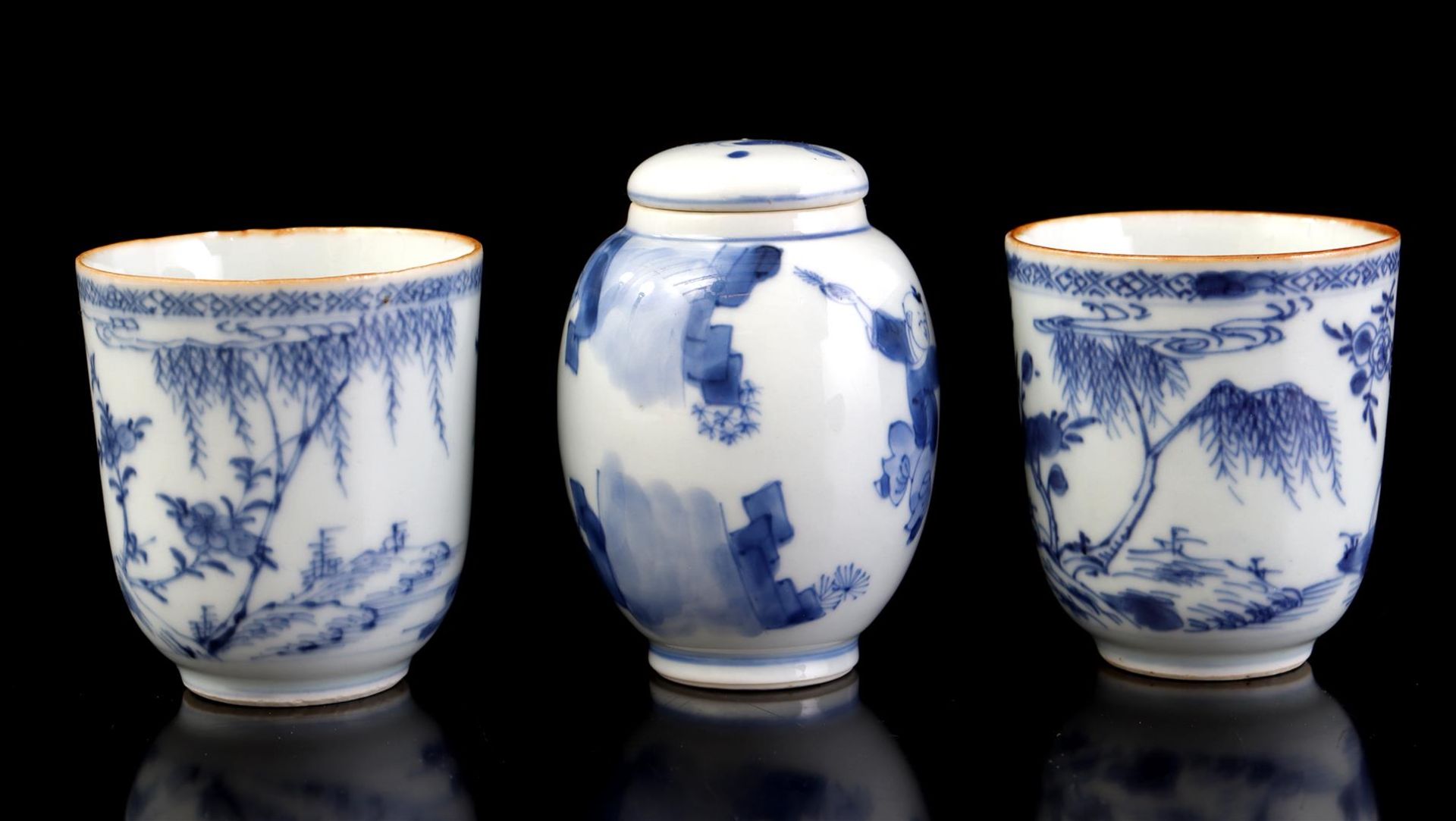 2 porcelain women's cups and 1 porcelain lidded jar - Image 3 of 3