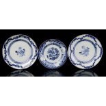 3 Chinese porcelain plates