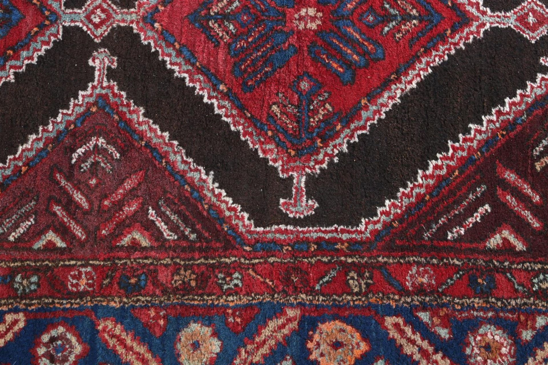 Oriental hand-knotted carpet - Image 3 of 3
