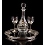 2-person crystal carafe set