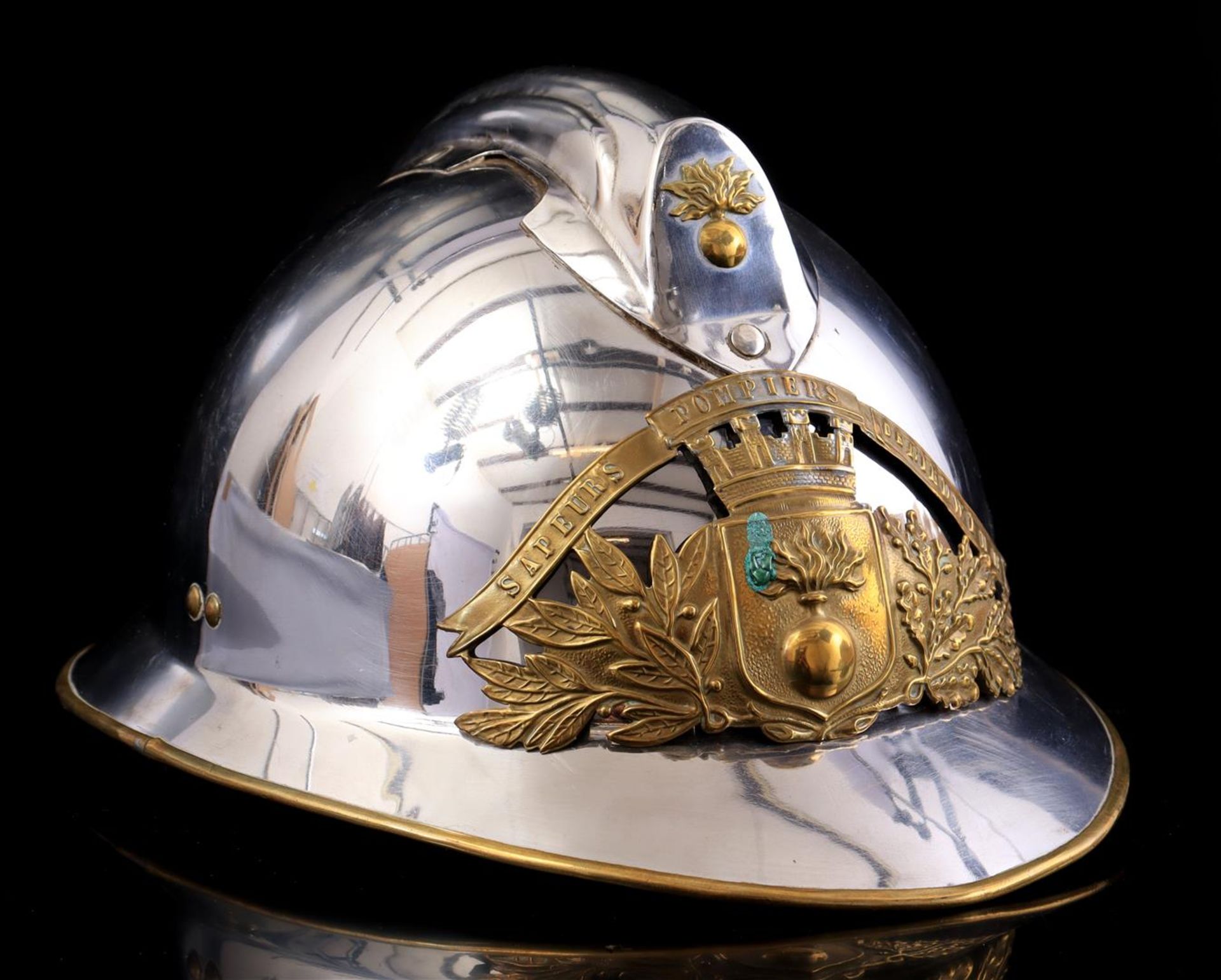 Metal fire helmet