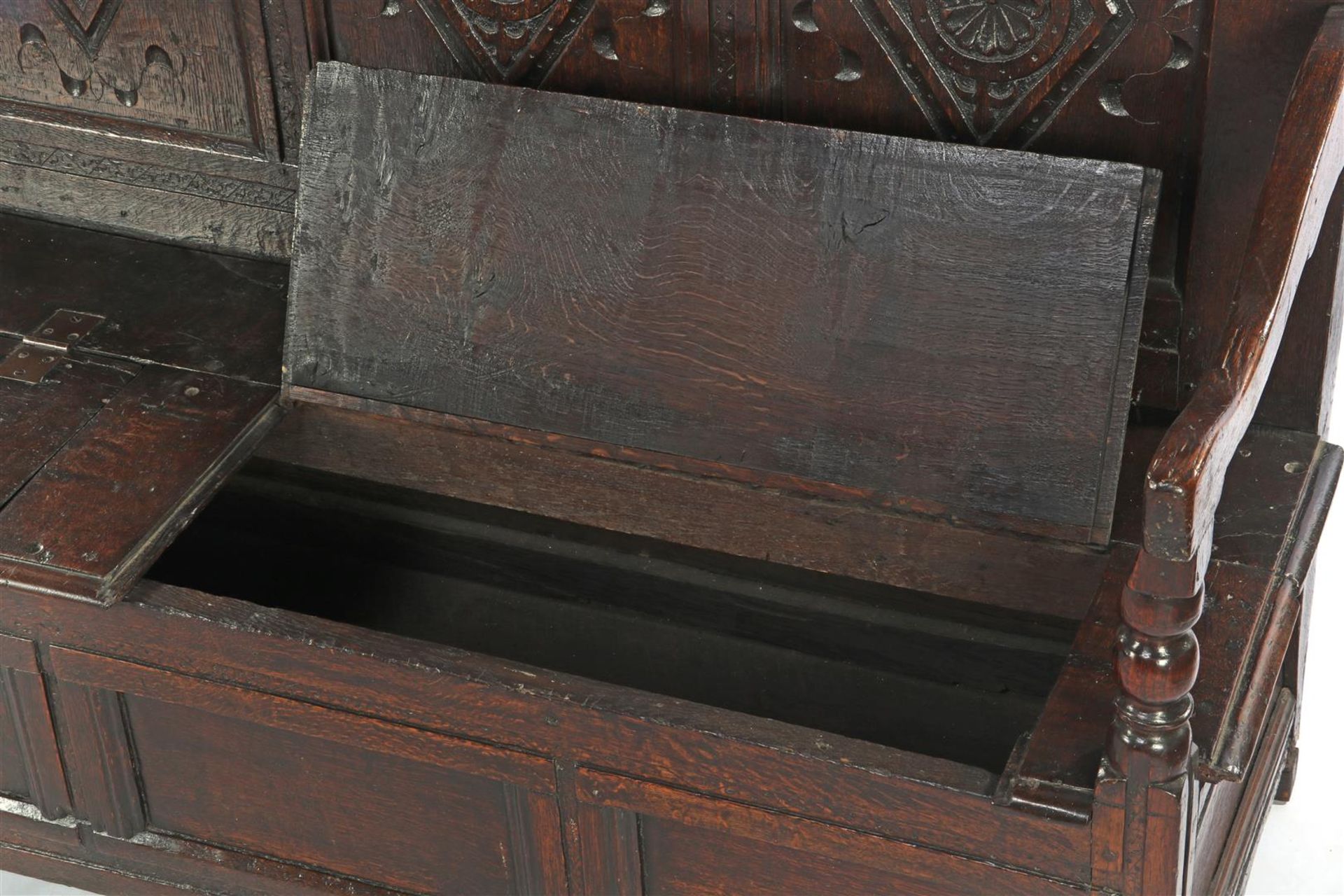 18th century solid oak bench - Image 3 of 5