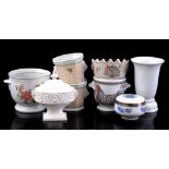Box of various porcelain