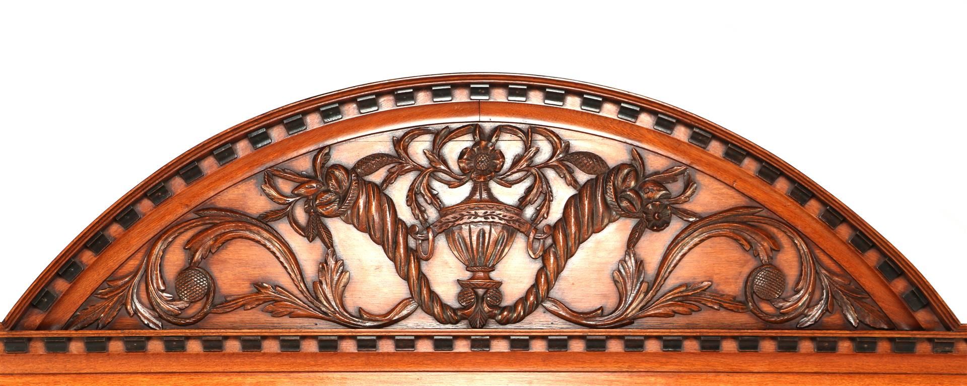 Oak Drents Louis XVI cabinet - Image 2 of 3