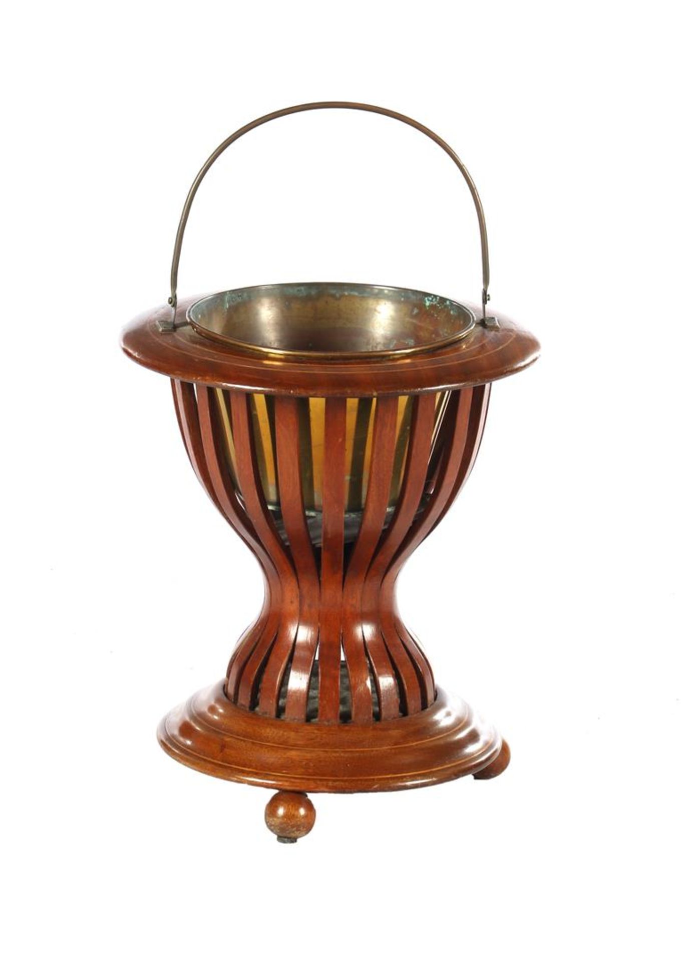 Nut slatted tea stove