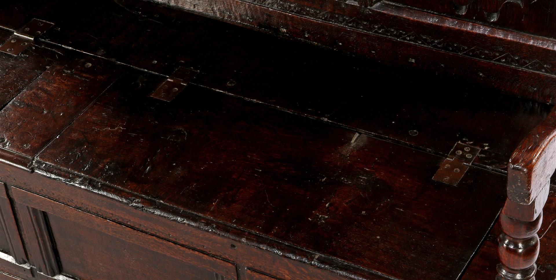 18th century solid oak bench - Image 2 of 5