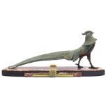 Art Deco zamak statue