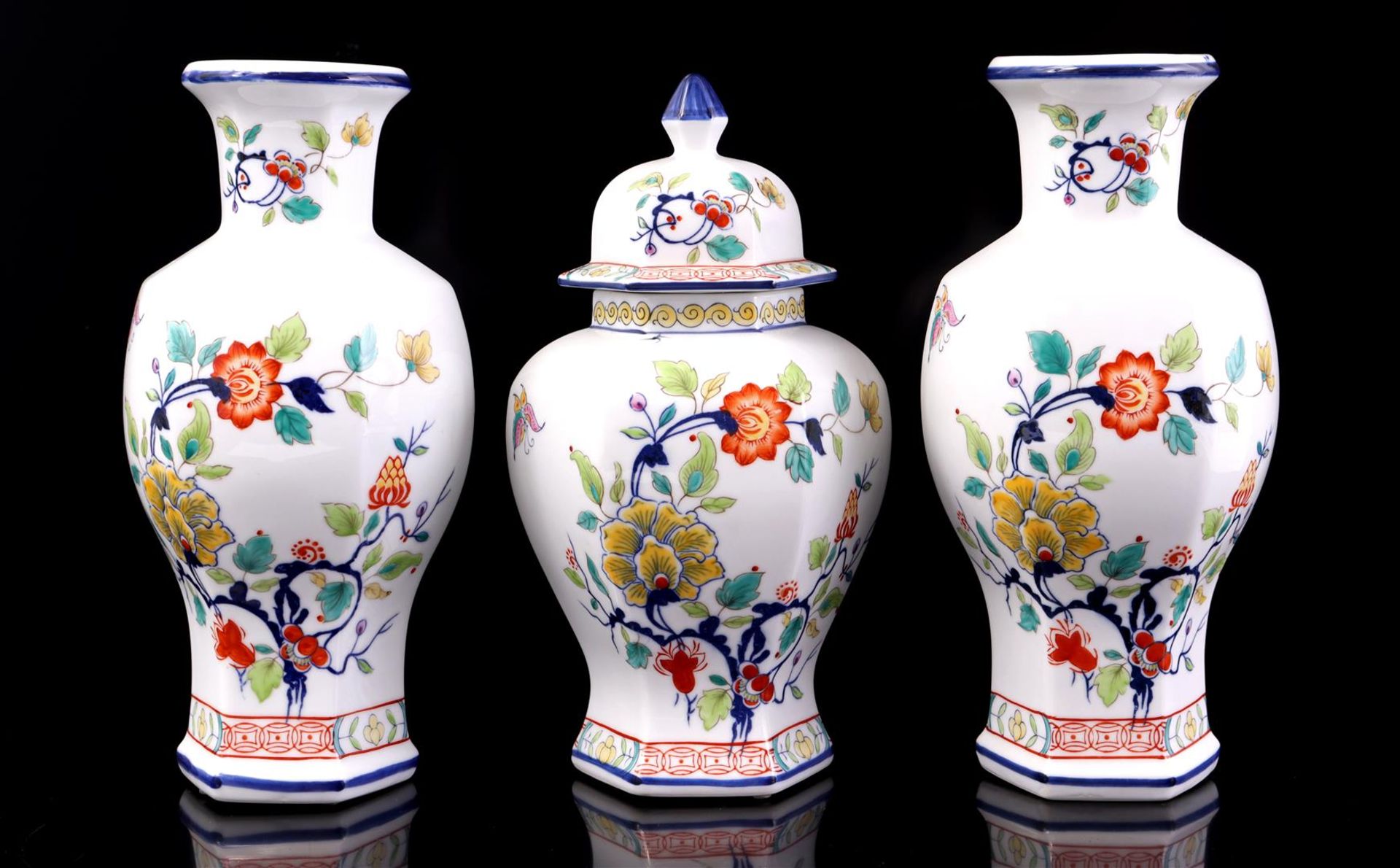 3-piece Asian porcelain garniture
