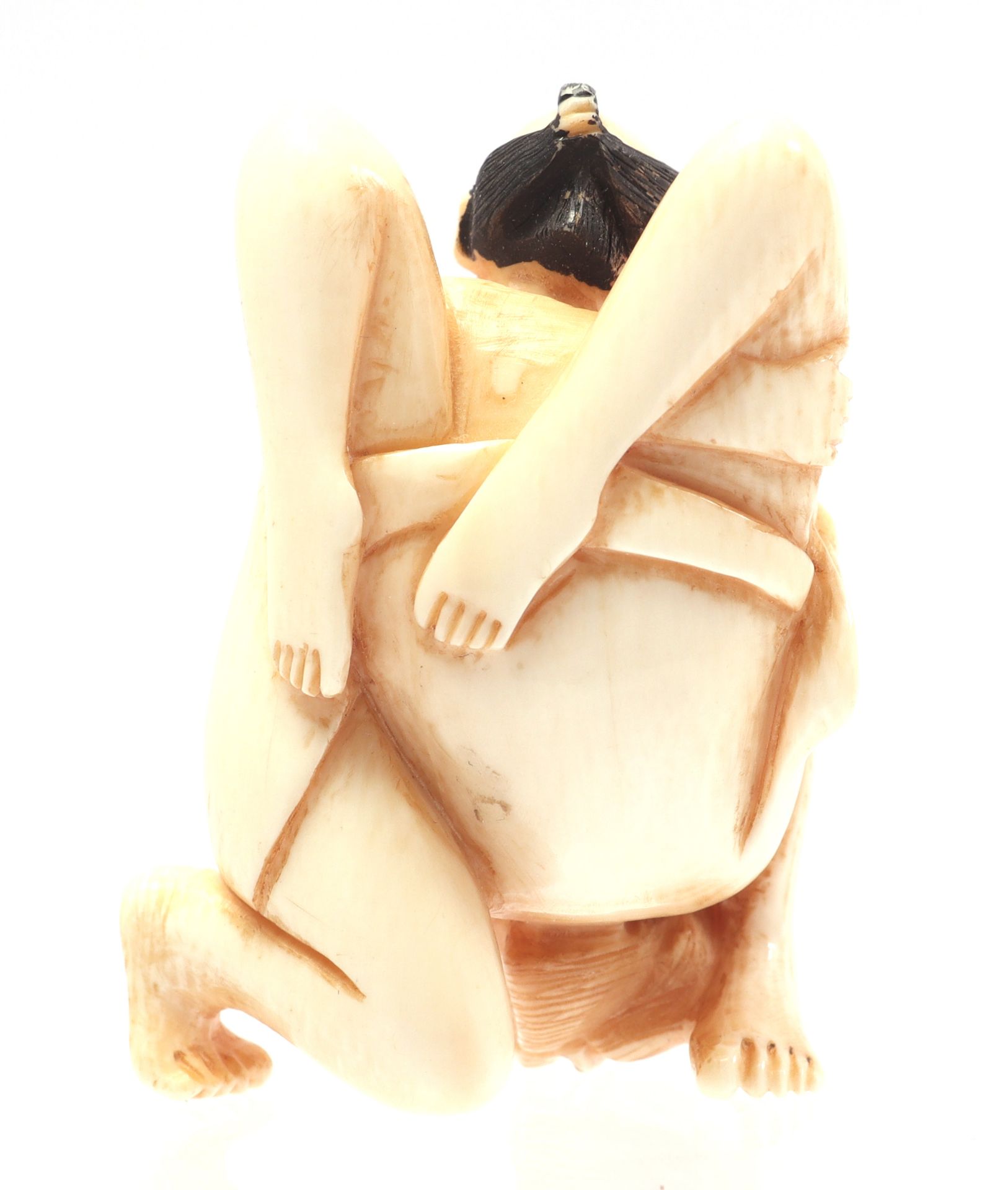 Carved ivory Netsuke - Image 2 of 3