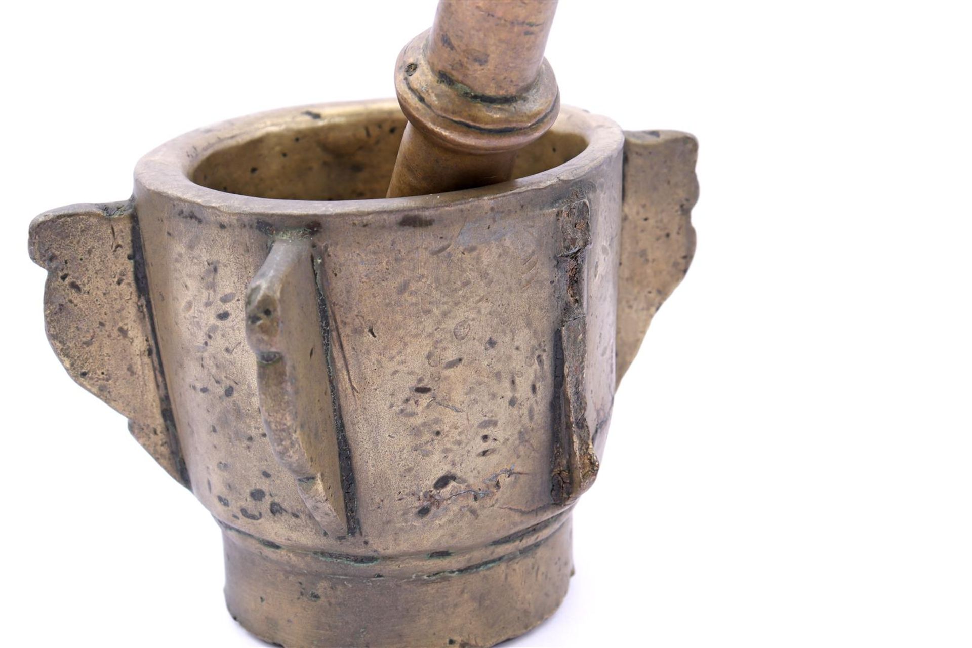 Bronze mortar and pestle - Image 2 of 2