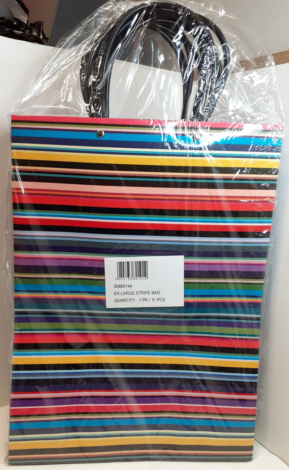 X 30 BRAND NEW EX-LARGE STRIPE BAGS. TOTAL RRP £118.50