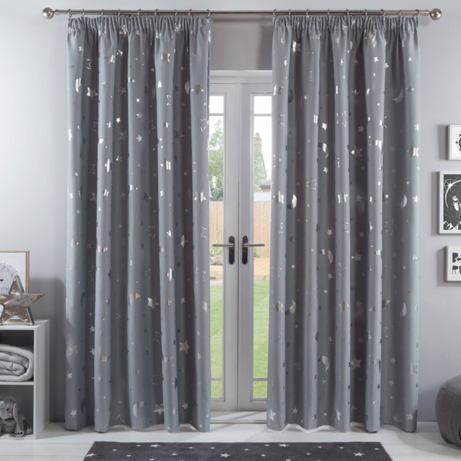 ELATIA GALAXY PENCIL PEAT BLACKOUT THERMAL CURTAINS, COLOUR SILVER, SIZE: 66 x 72CM RRP £39.99