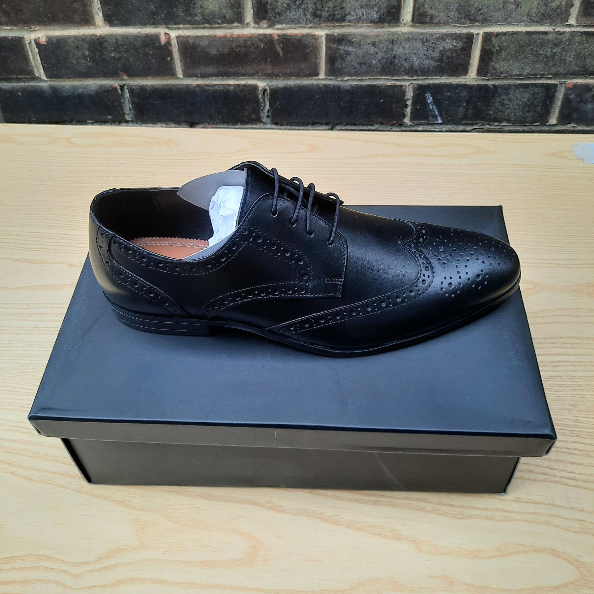 NEW & BOXED BLACK BEDD BROGUE GENTLEMANS SHOES SIZE UK - 9/ EU - 43/ US -10 BY TOPMAN. RRP £39.99