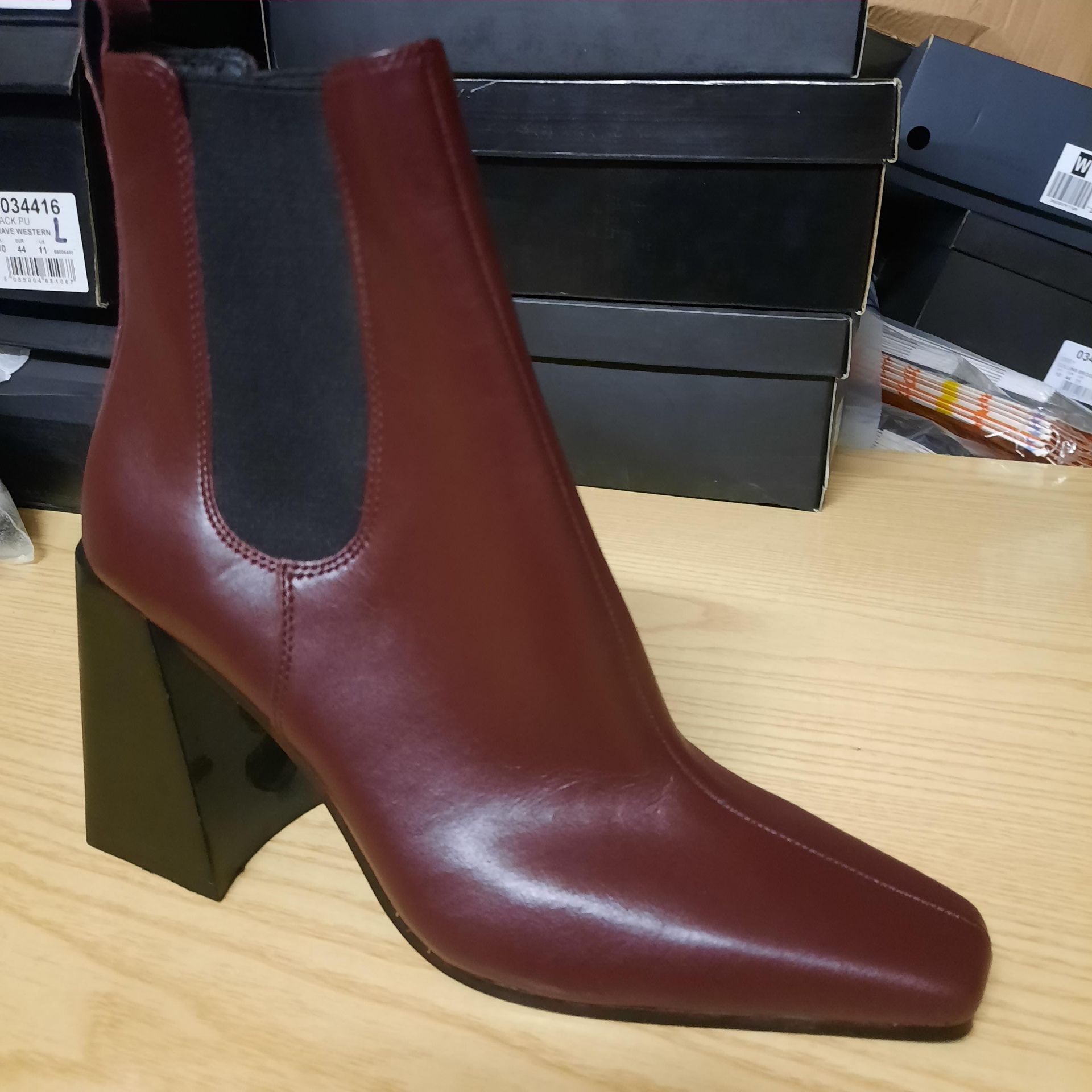 NEW & BAGUED BURGUNDY HARBOUR LADIES BOOTS SIZE UK - 6/ EU - 39/ US - 8.5 COLLECTION BY TOPSHOP. RRP