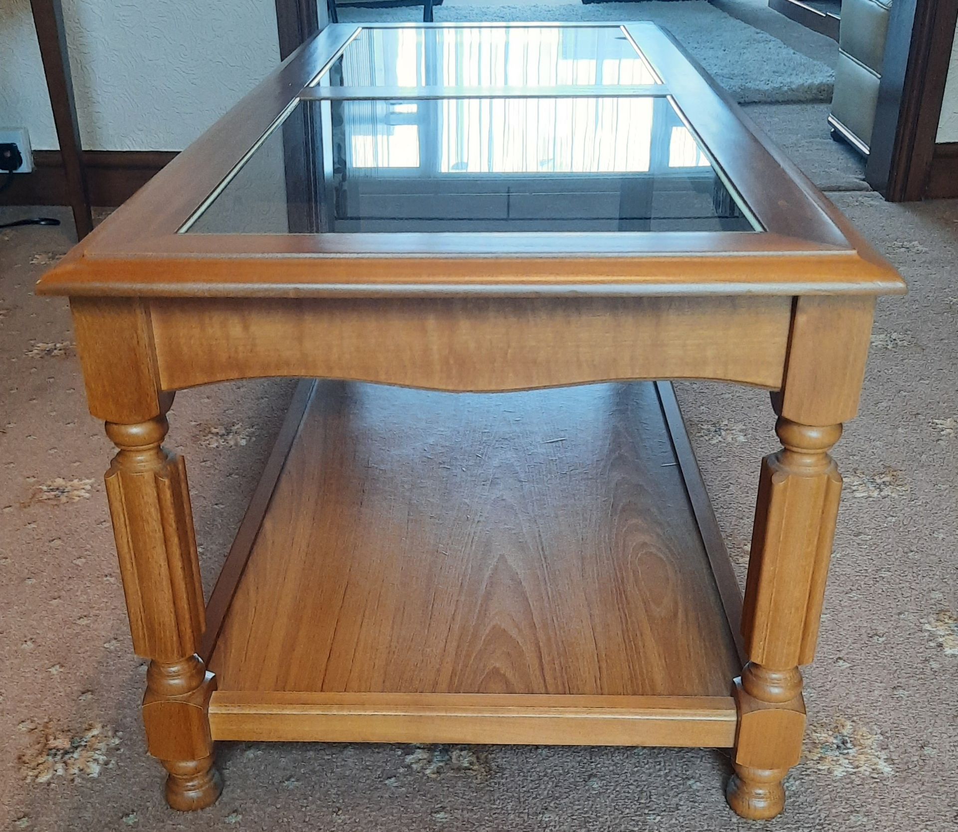 COFFE TABLE WITH TWO GLASSES TOP PANELS, IN VERY GOOD CONDITION - Image 2 of 3