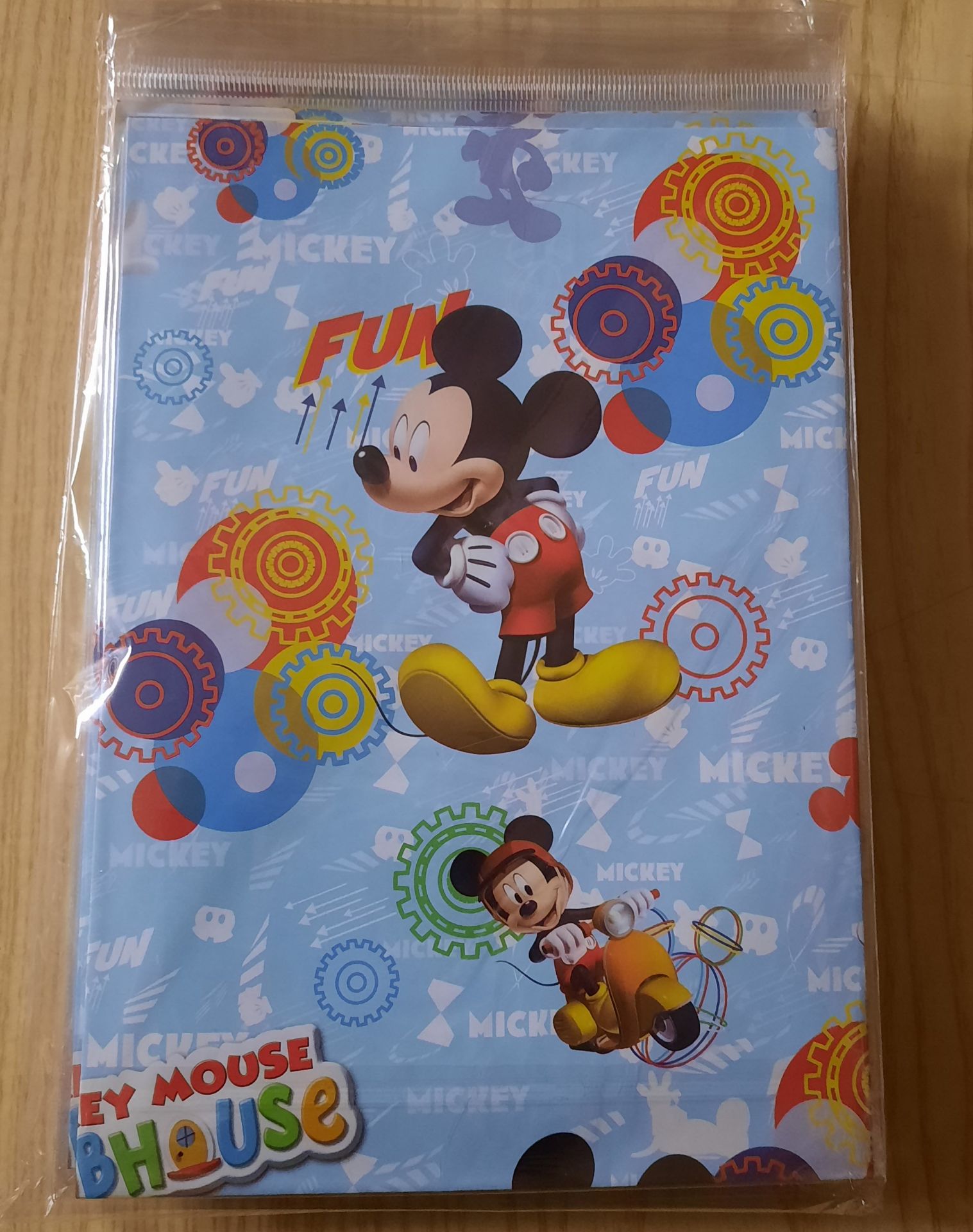 X 48 BRAND NEW MICKEY MOUSE CLUB HOUSER GIFTRAP SHEETS AND X 48 GIFT TAGS.
