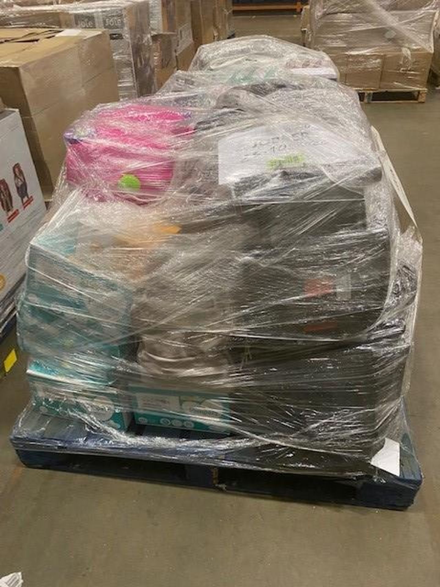 Mixed Pallet of 60 items, Brands include Tommee Tippee, grobag & Trunki. Total RRP Approx £1401.68 - Image 2 of 2