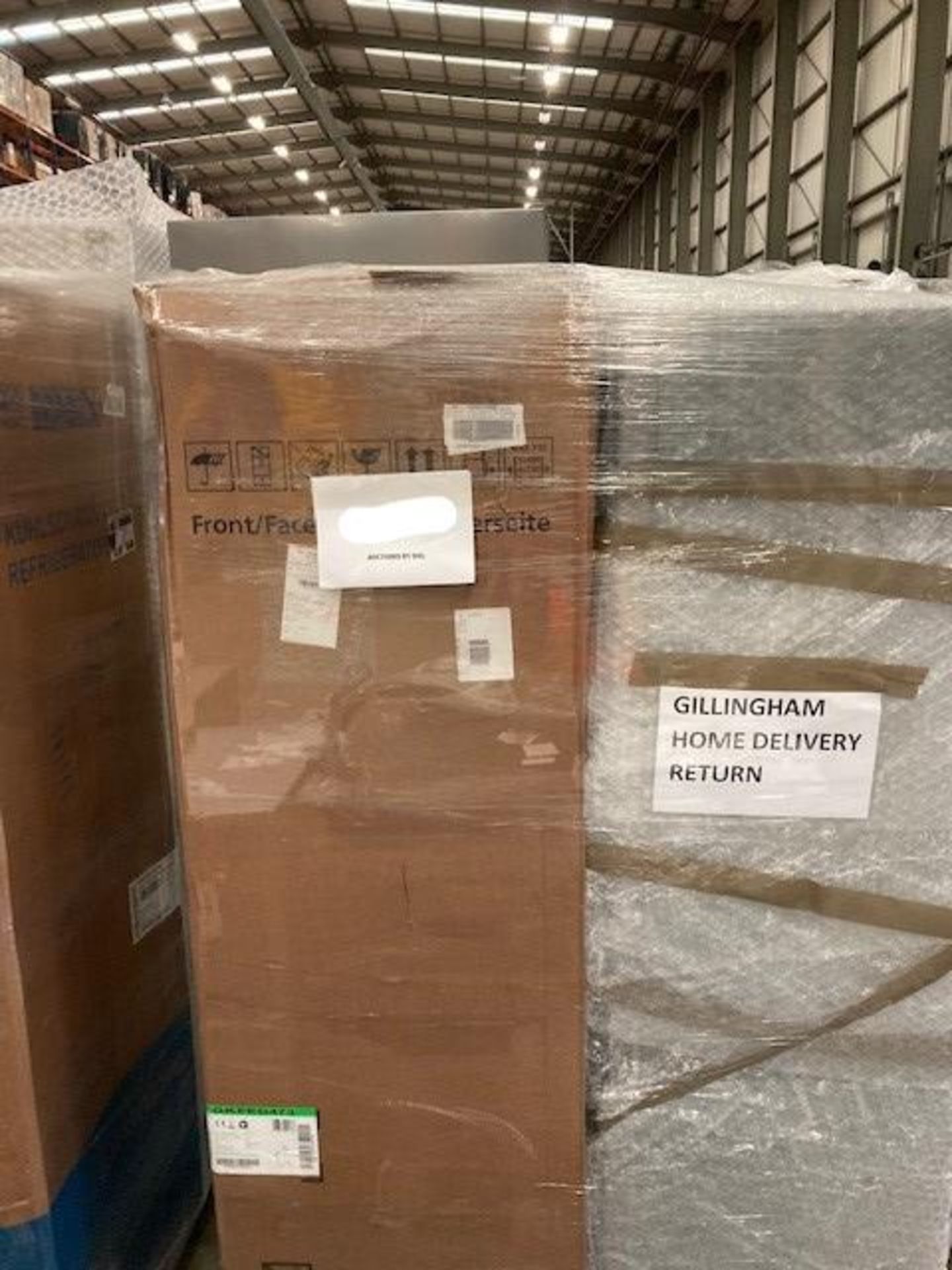 1 Pallet of Mixed White Goods. Brands include BOSCH, GRUNDIG. Latest selling price £2179 - Image 4 of 4