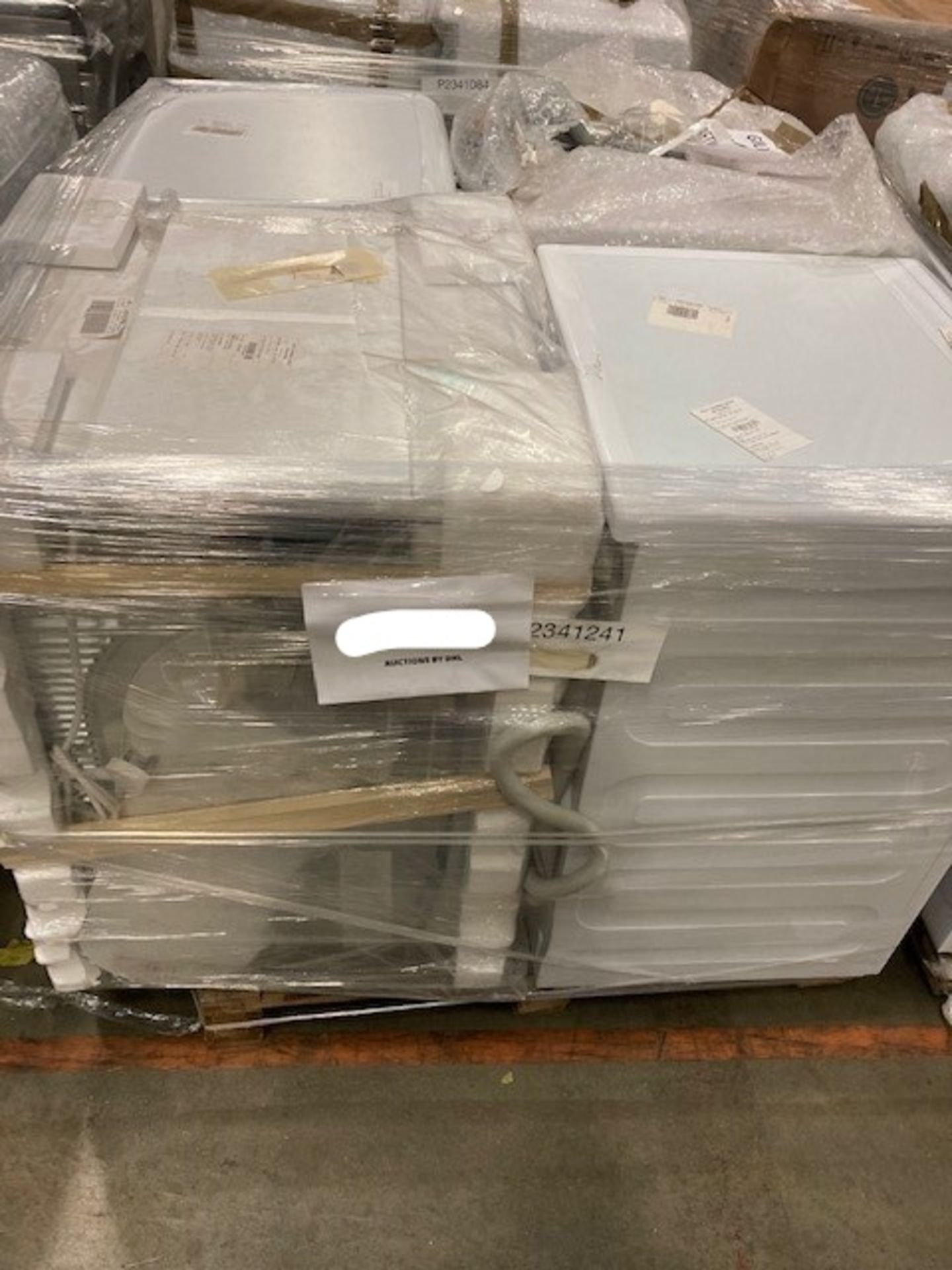 Pallet of Mixed Laundry Goods. Brands include HISENSE & INDESIT. Latest selling price £1469.96 - Image 4 of 4