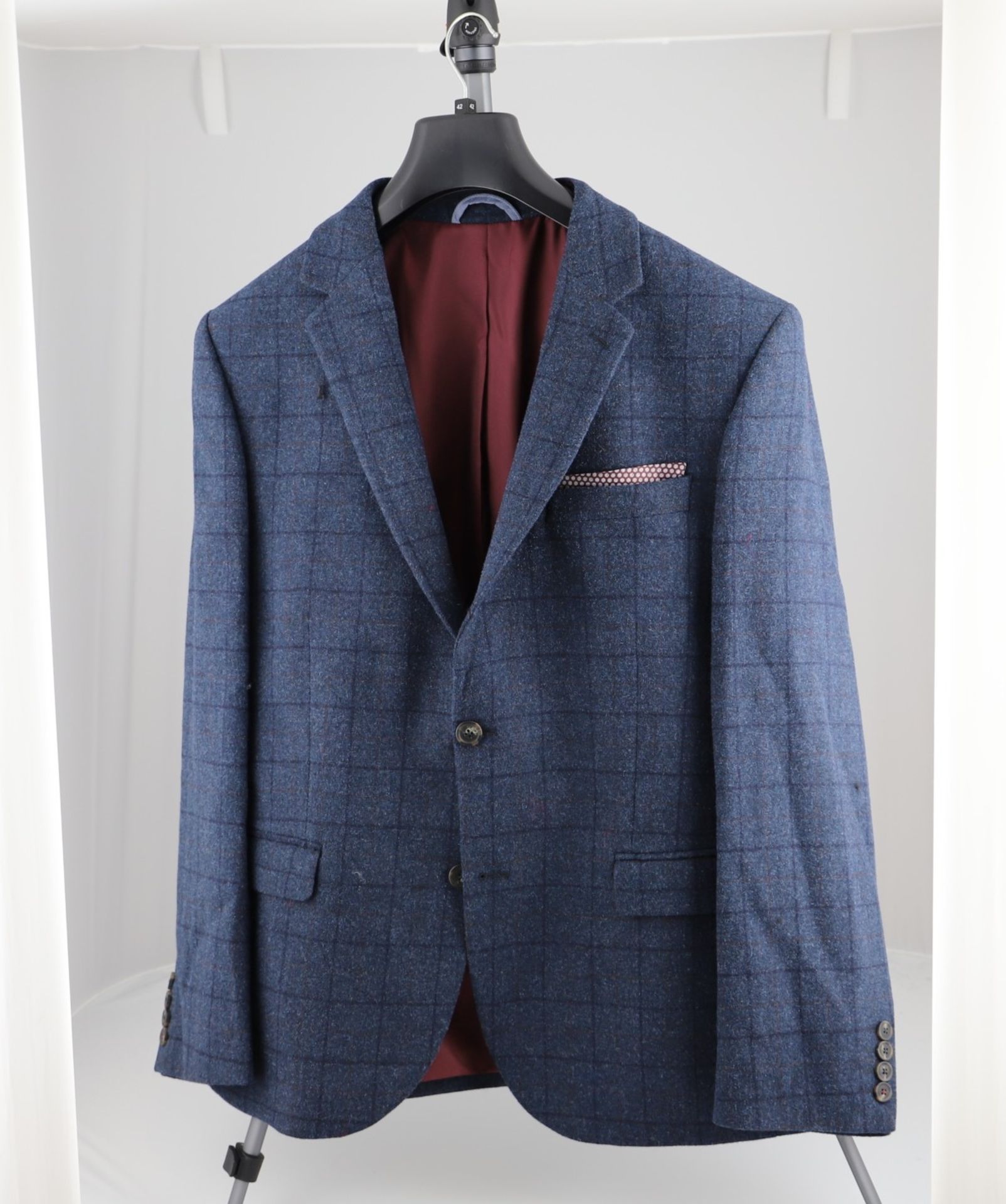 1 x mixed pallet = 104 items of Grade A M&S Menswear Clothing. Approx Total RRP £8,439