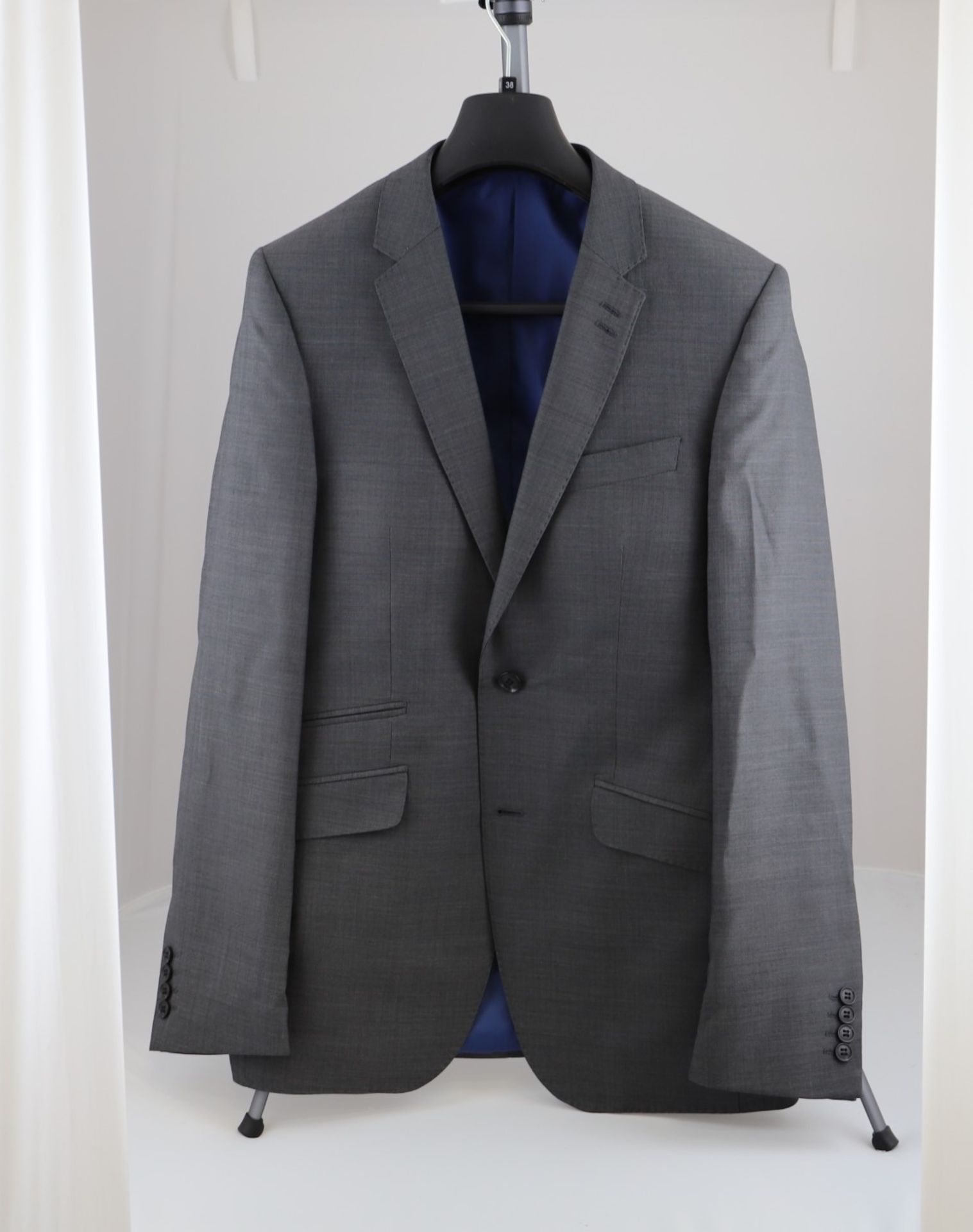 1 x mixed pallet = 106 items of Grade A Marks and Spencer Menswear Clothing. Approx Total RRP £7147 - Image 2 of 6