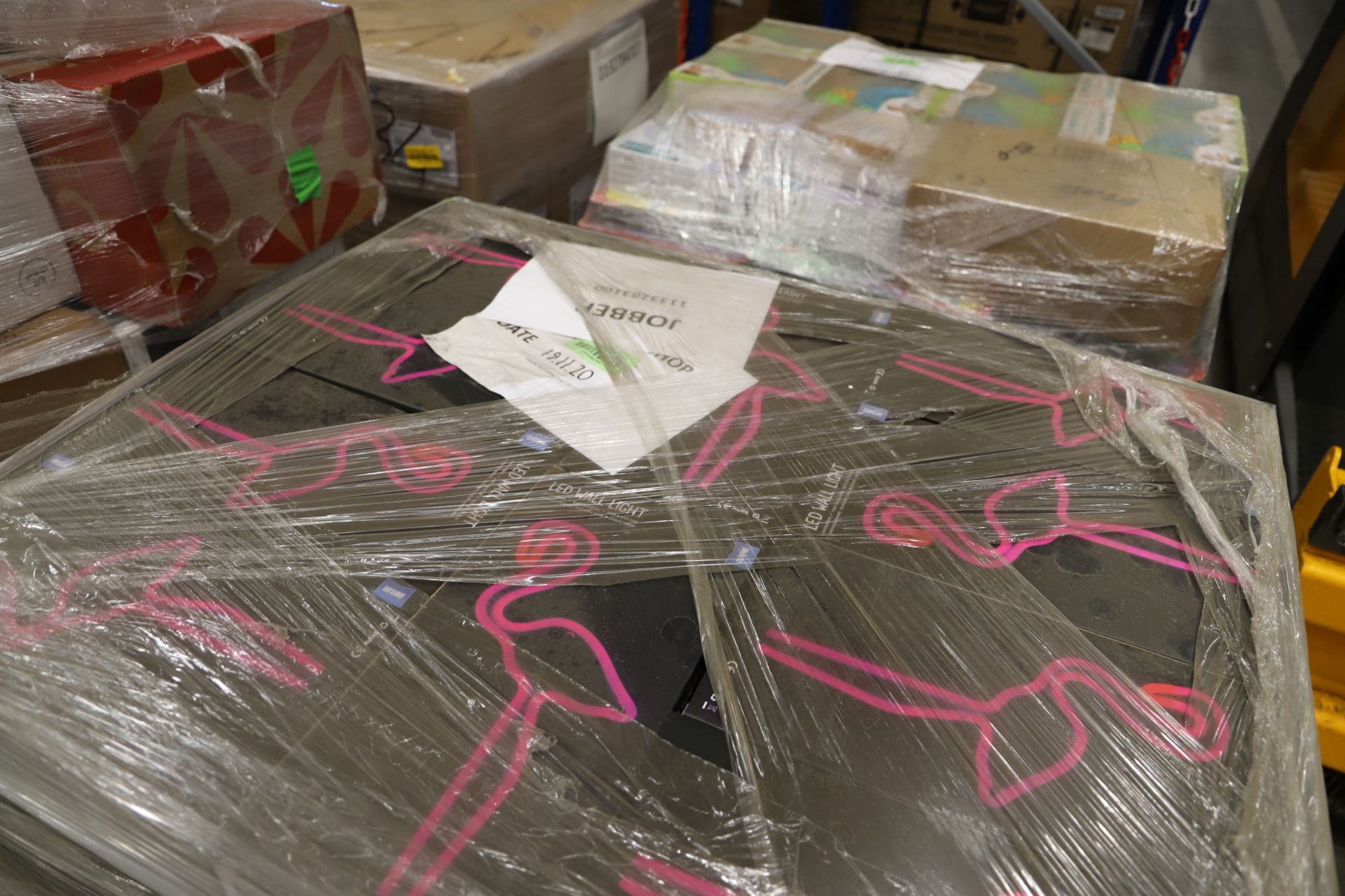 Pallet of 154 x Shot2Go neon light hanging flamingo. Total RRP Approx £4620 - Image 3 of 3