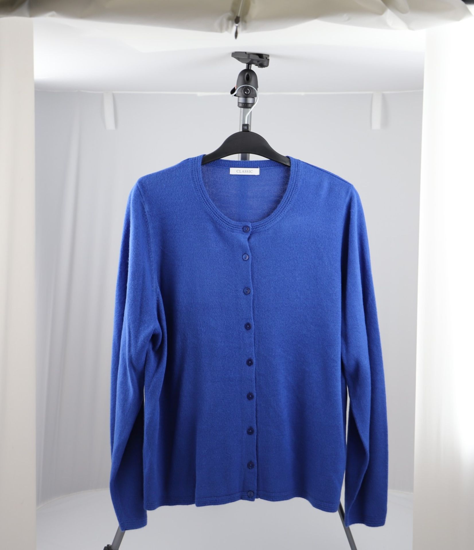 1 x mixed box = 25 items of Grade A M&S Womenswear Clothing. Approx Total RRP £409 - Image 2 of 3