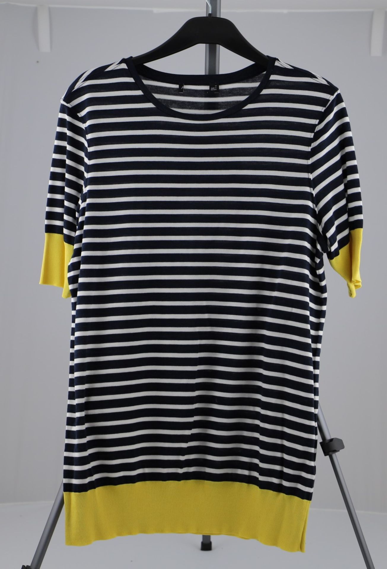 1 x mixed box = 21 items of Grade A M&S Womenswear Clothing. Approx Total RRP £1259 - Image 3 of 3