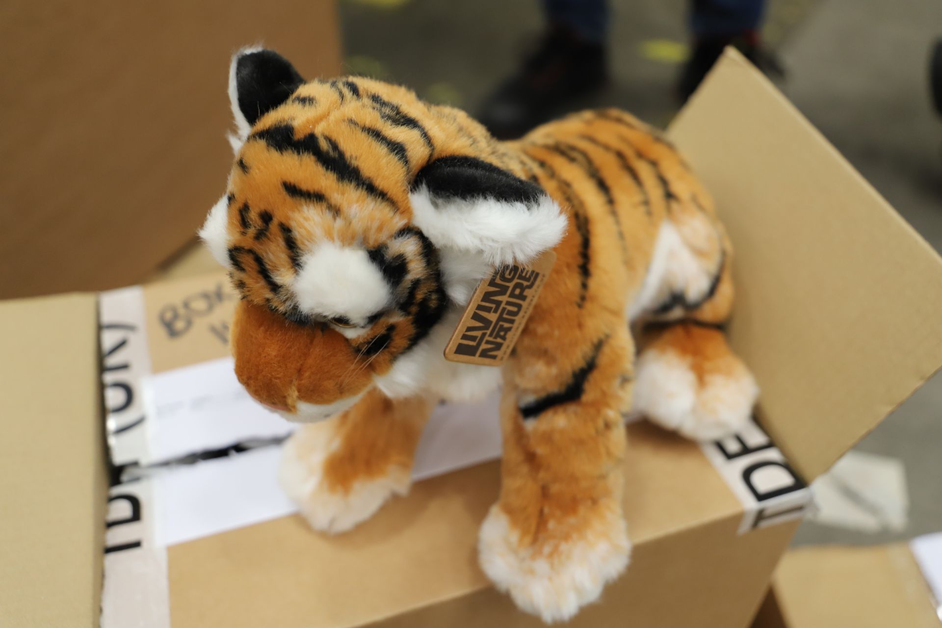 Box of 2 x Tiger Sitting plush toys. Approx total RRP £31