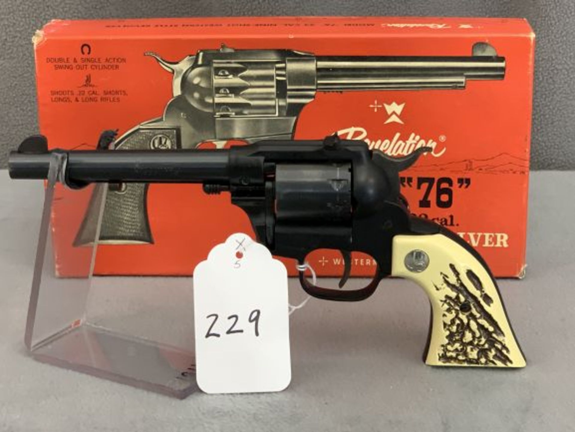 229. Revelation Mod. 76, .22LR Revolver w/ Orig Box, SN: 2268961