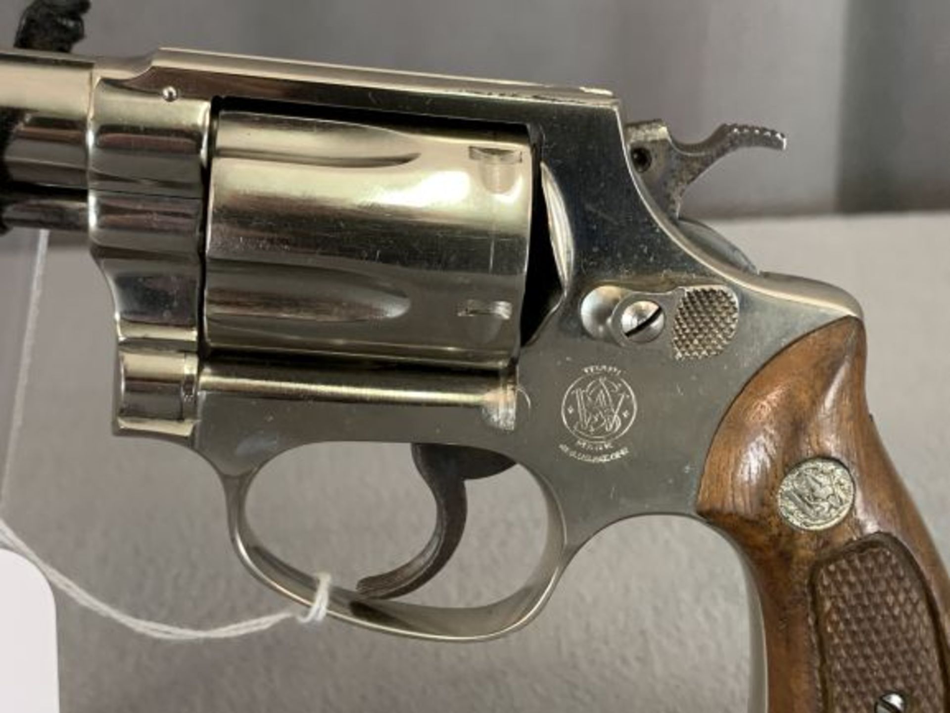 12. S&W Mod. 36 .38S&W 5-Shot Revolver, Nickel Finish, Pinned & Recessed Barrel SN: J214403 - Image 3 of 10