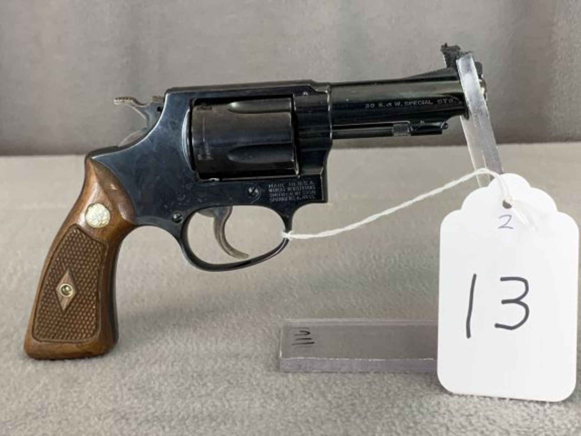 13. S&W Mod. 36 .38S&W 5-Shot Revolver, Diamond Grips, Pinned & Recessed Barrel SN: 434593 - Image 7 of 11