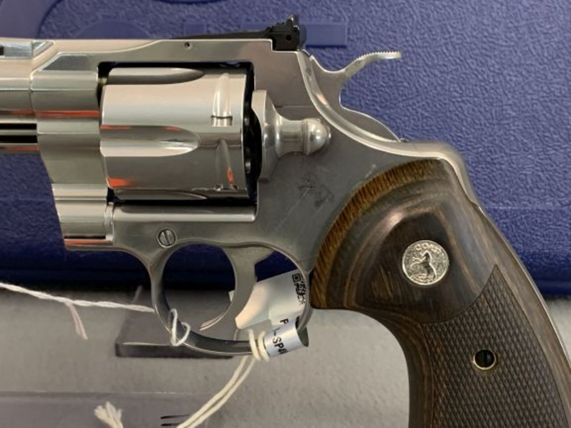 158. Colt Python .357 Mag, 4" Barrel, Orig Hard Case, Stainless, SN:PY029063 - Image 4 of 15