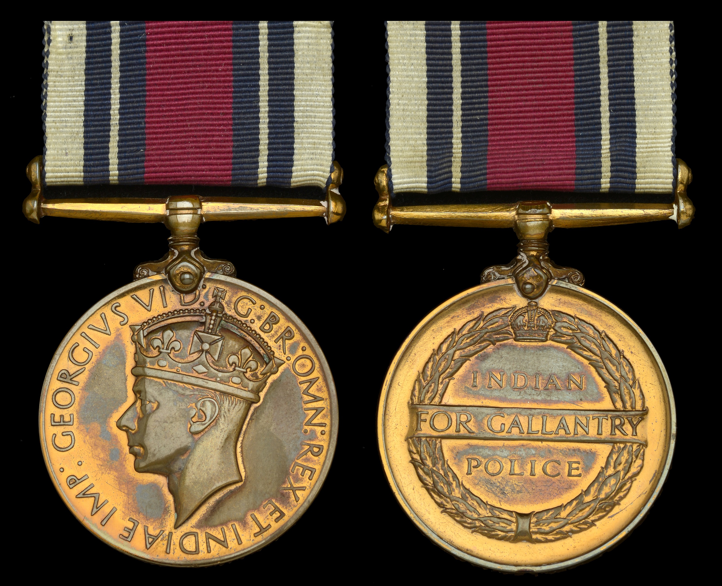 Groups and Single Decorations for Gallantry