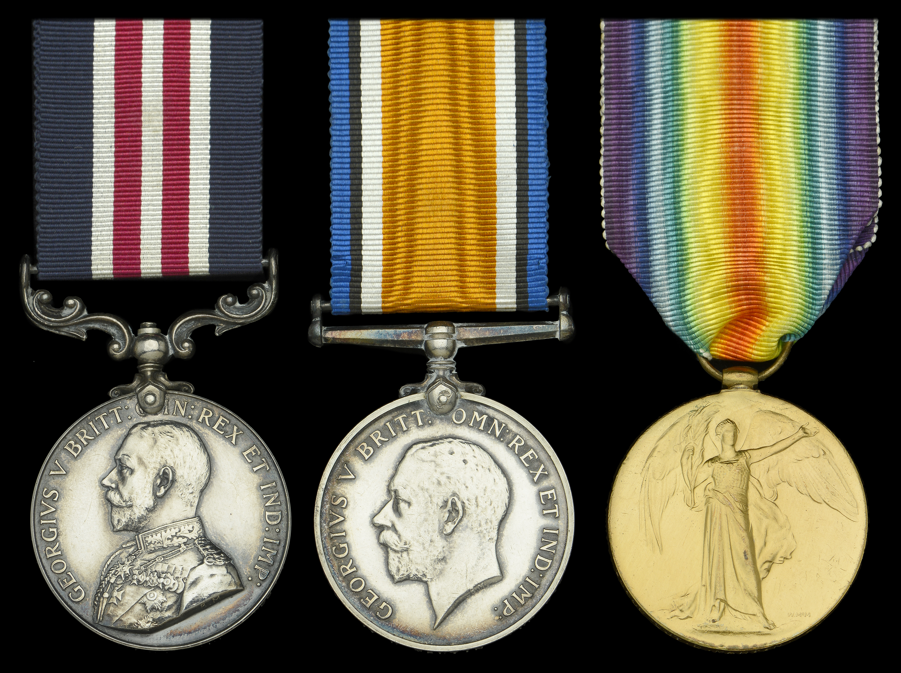 Groups and Single Decorations for Gallantry