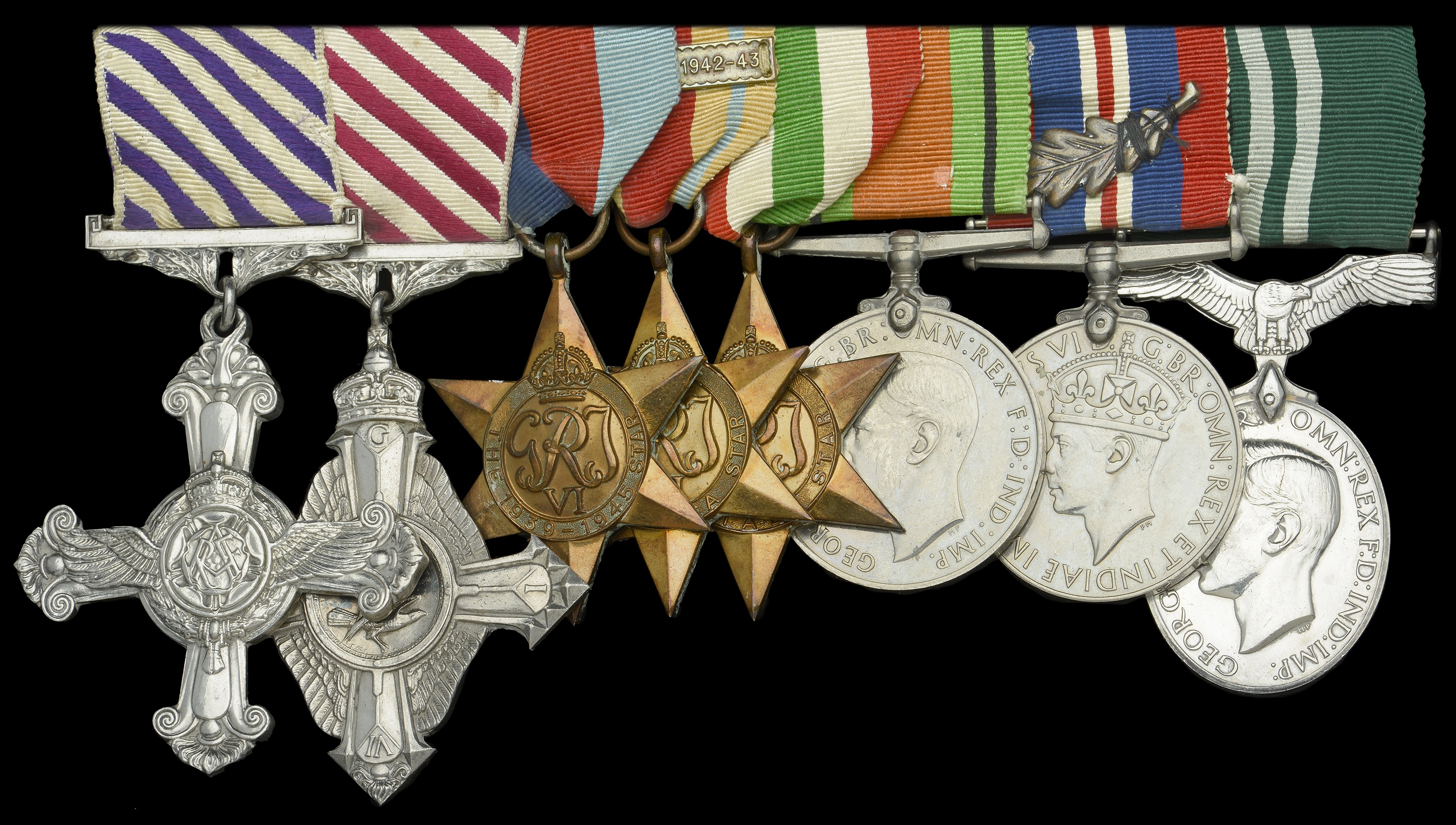 Groups and Single Decorations for Gallantry