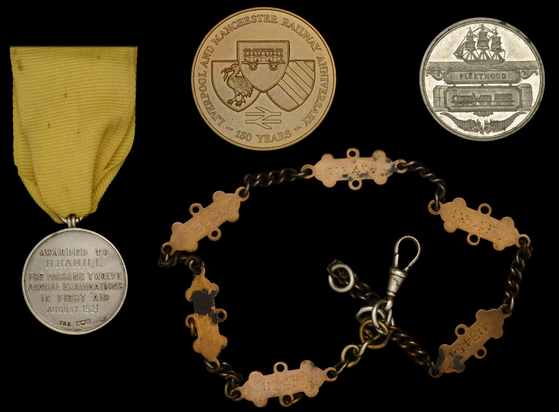 A Small Collection of Medals and Badges Related to Railways - Bild 2 aus 2