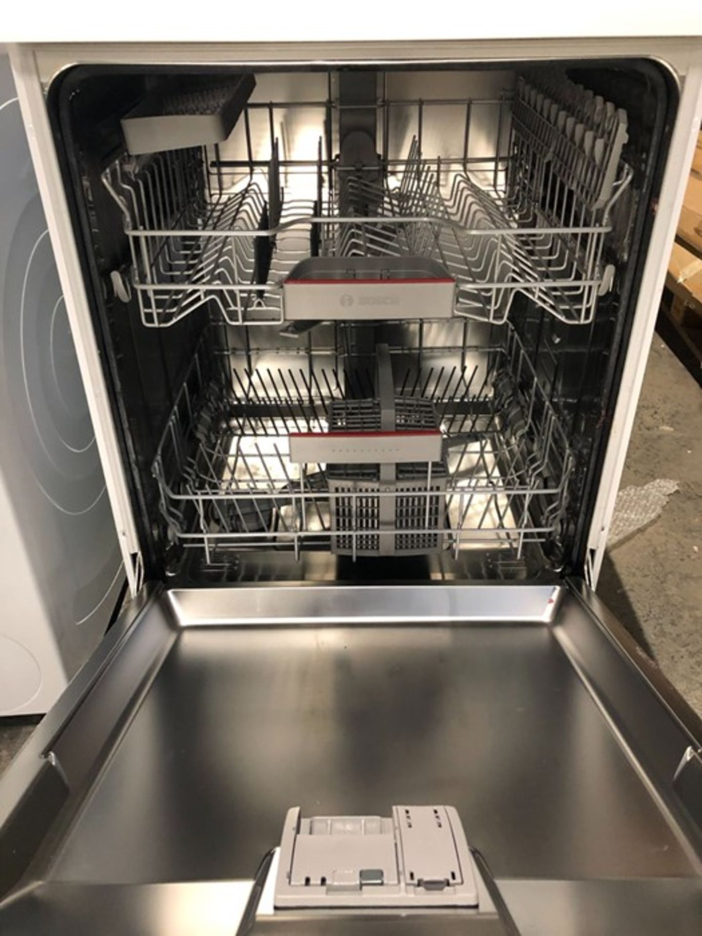 BOSCH SMS46IW10G DISHWASHER - Image 2 of 3