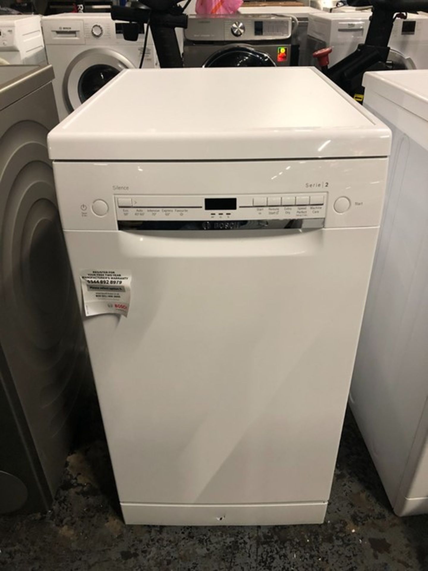 BOSCH SERIE 2 SPS2IKW04G FREESTANDING SLIMLINE DISHWASHER WITH HOME CONNECT