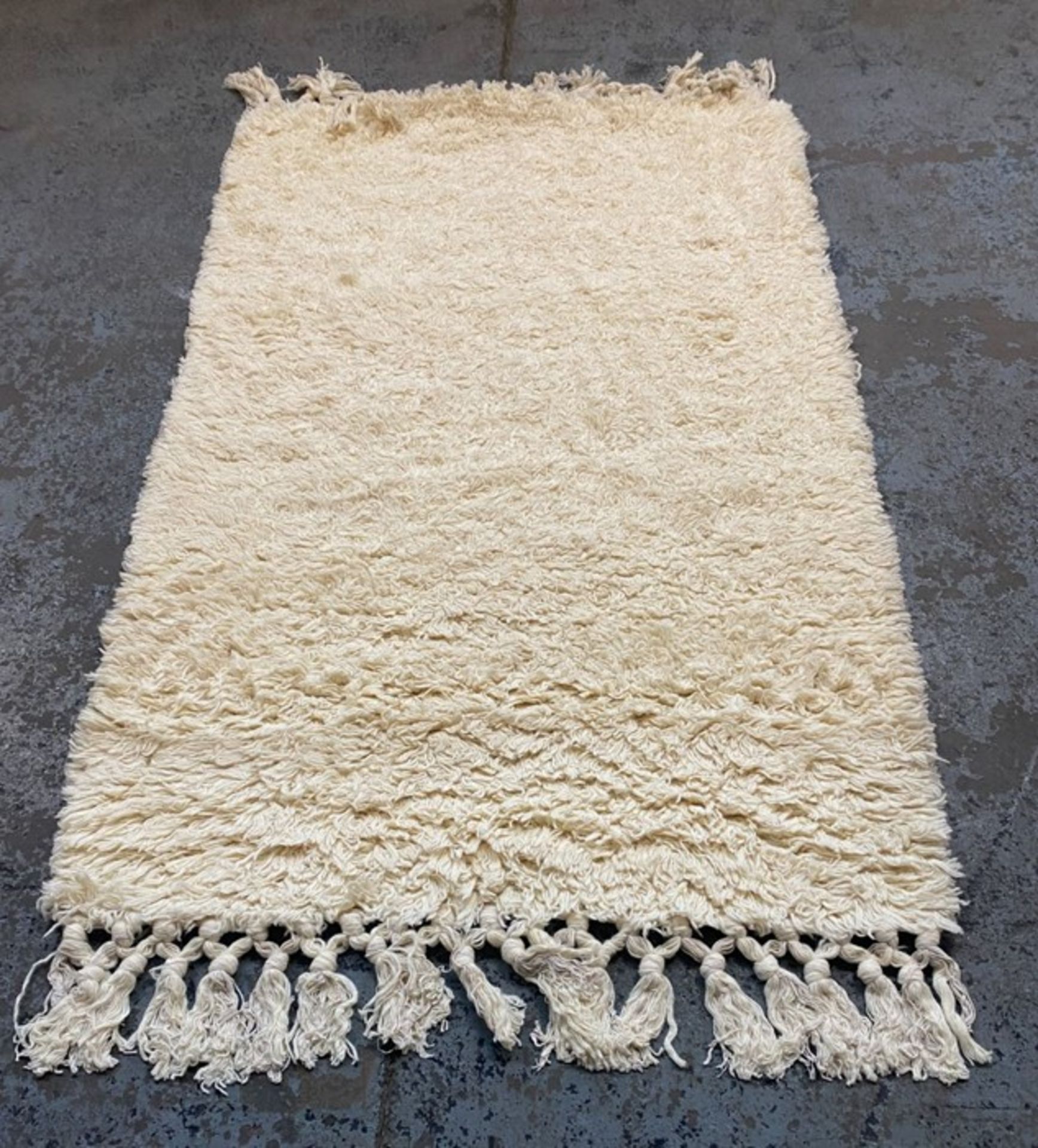 LA REDOUTE MAT ECRU RUG / SIZE 120X180CM