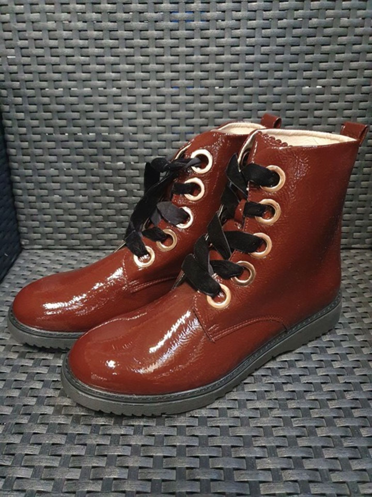 ONE PAIR OF LACQUERED LACE-UP ANKLE BOOTS WITH GOLDEN EYELETS IN BURGUNDY - SIZE 8.5. RRP £58.00.