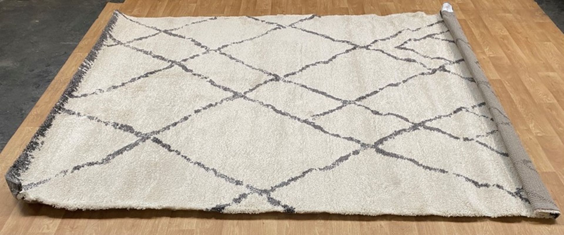 LA REDOUTE RABISCO XXL BERBER-STYLE RUG / SIZE 240X330CM