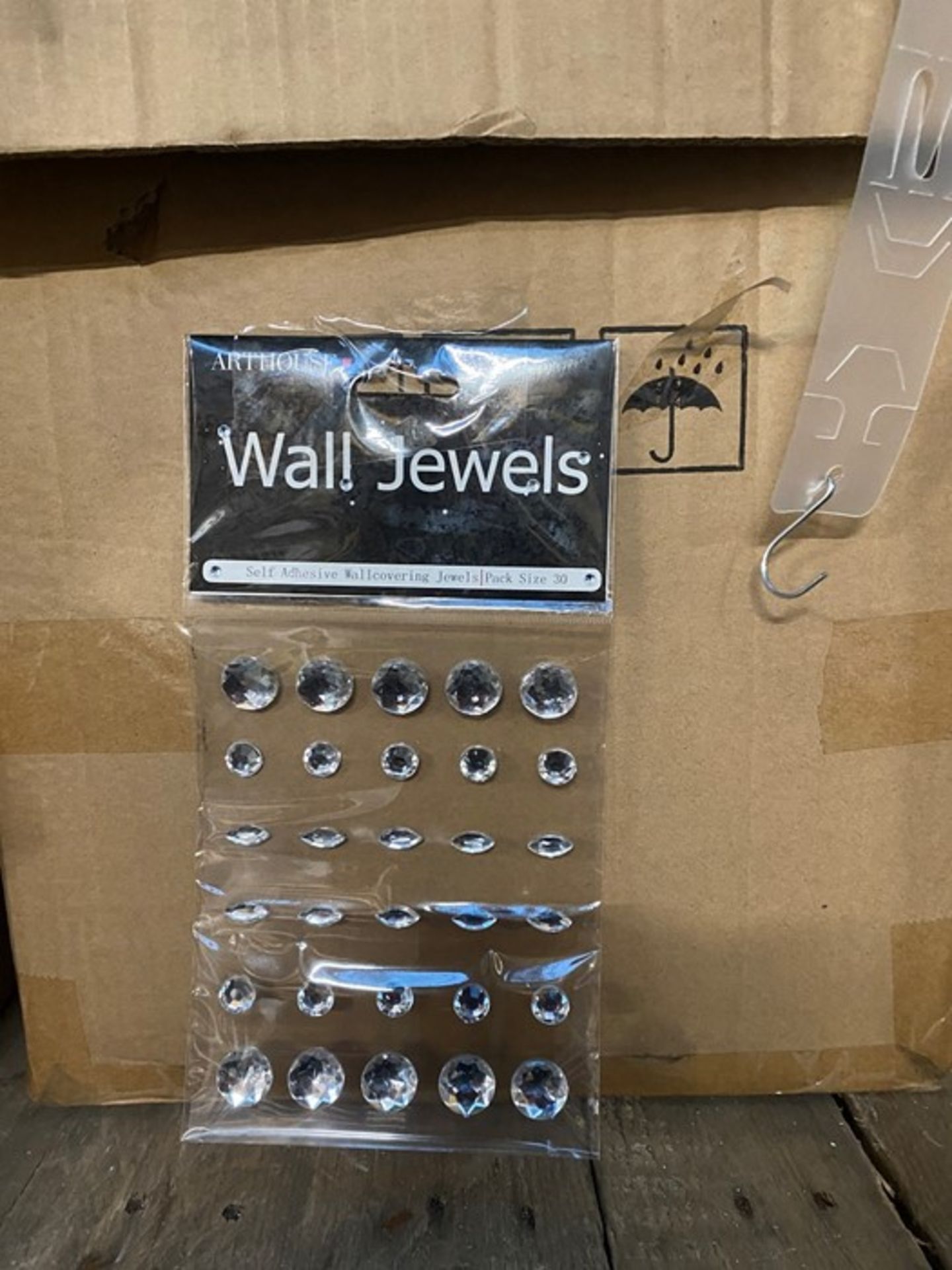 1 LOT TO CONTAIN APROX 120 PACKS OF 30 SELF ADHESIVE WALLCOVERING JEWELS / RRP £360