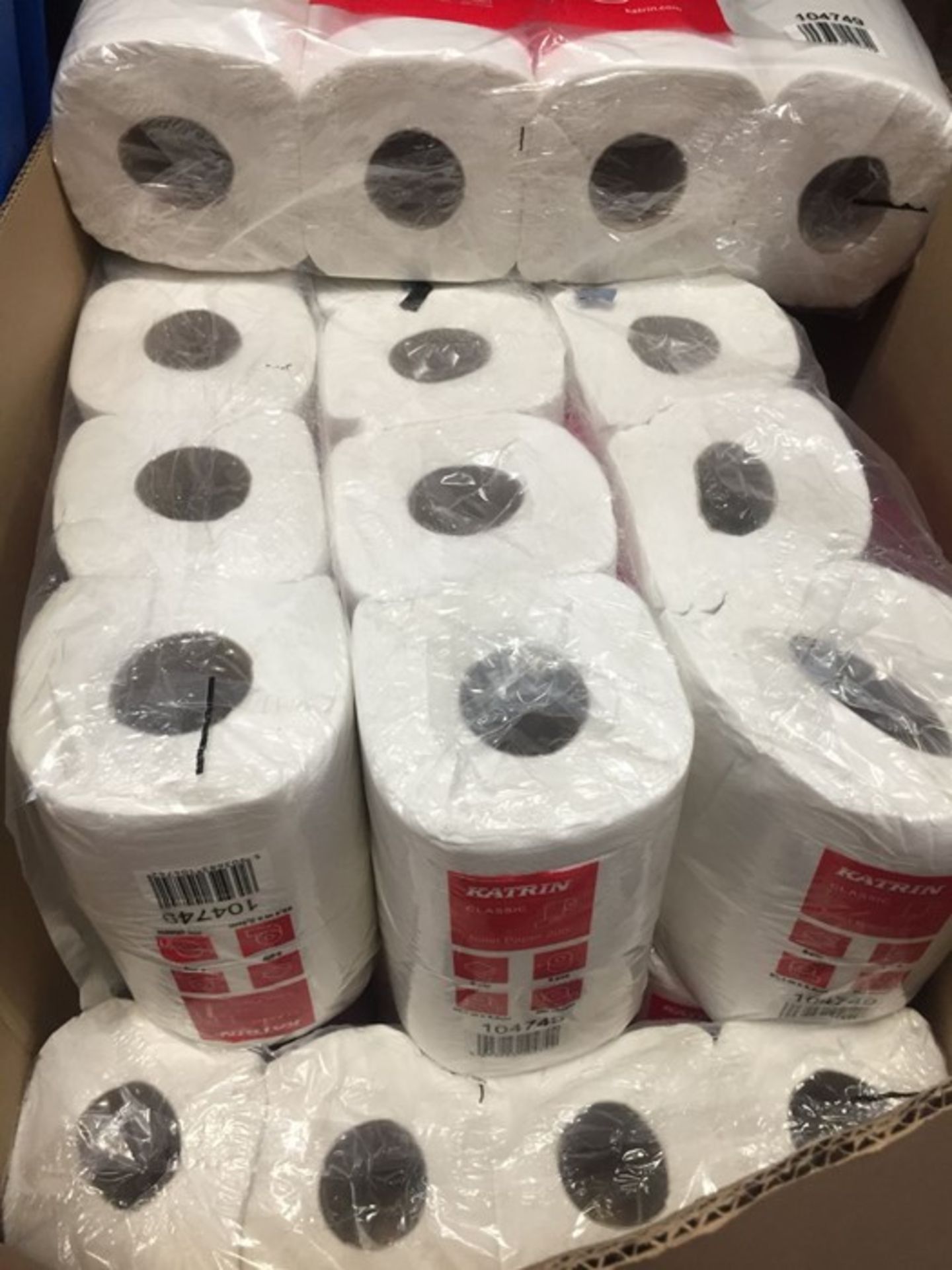 1 LOT TO CONTAIN A BOX OF 8 PACKS OF KATRIN CLASSIC TOILET PAPER 200, EACH PACK CONTAINS 8 ROLLS, 64