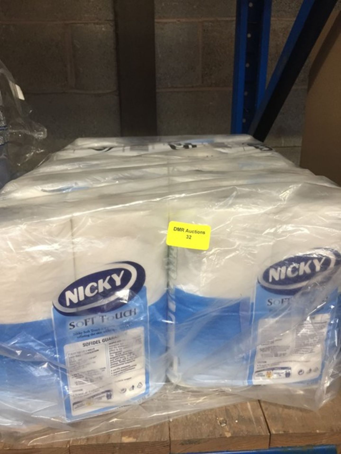 1 LOT TO CONTAIN A 10 PACK MULTIPACK OF NICKY SOFT TOUCH 2 PLY WHITE TOILET ROLLS, 40 ROLLS IN TOTAL