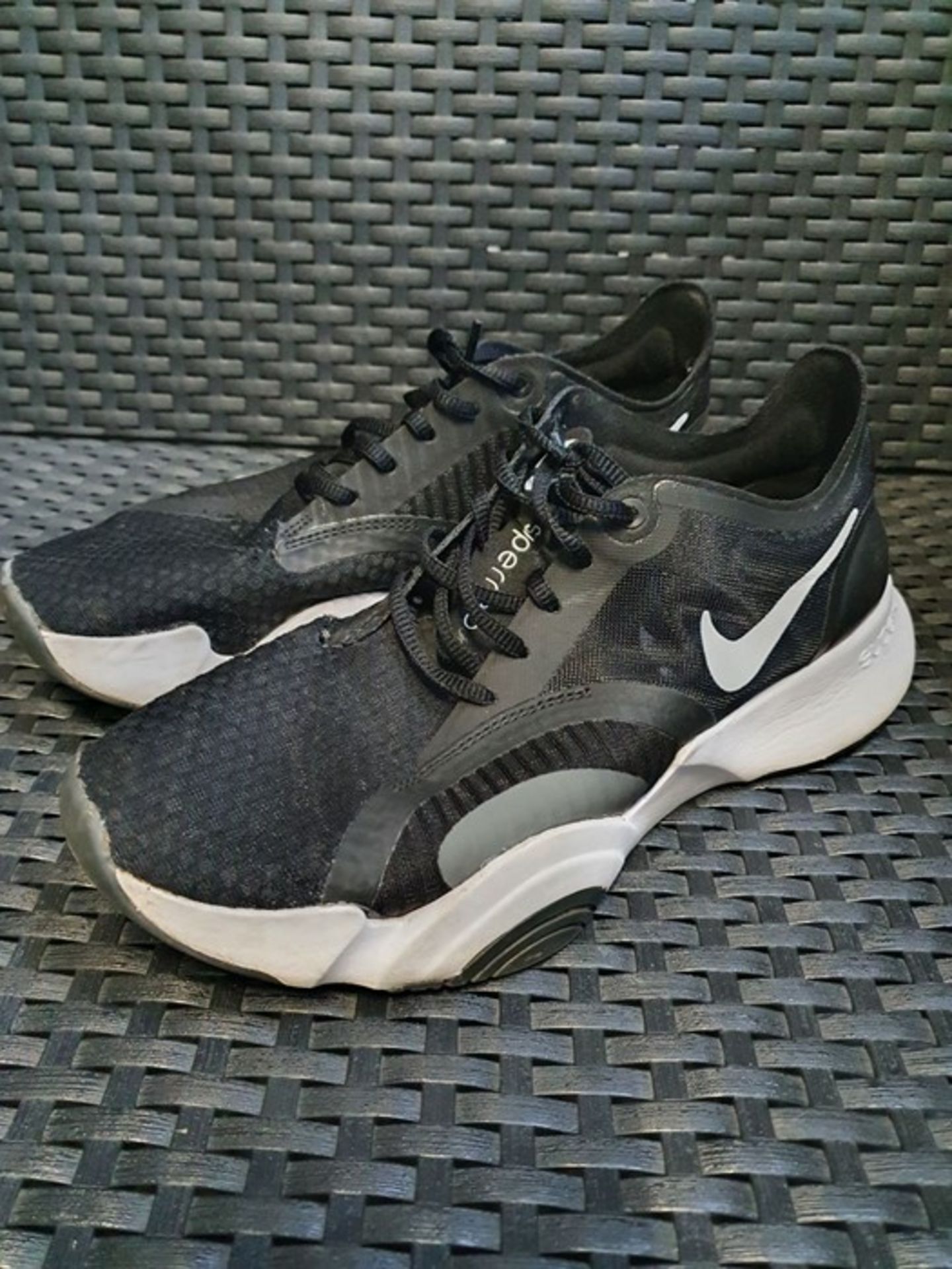 ONE PAIR OF NIKE SUPERREP GO TRAINERS IN BLACK - SIZE 7. RRP £85.00. GRADE B/C SEVERAL MARKS.